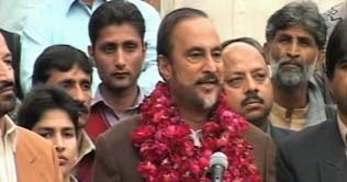 Babar Awan urges PML-N to show flexibility to end deadlock